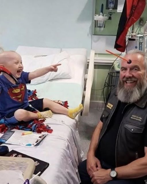 This Biker Came To Play With This Dying Cancer Child Every Thursday For 8 Months